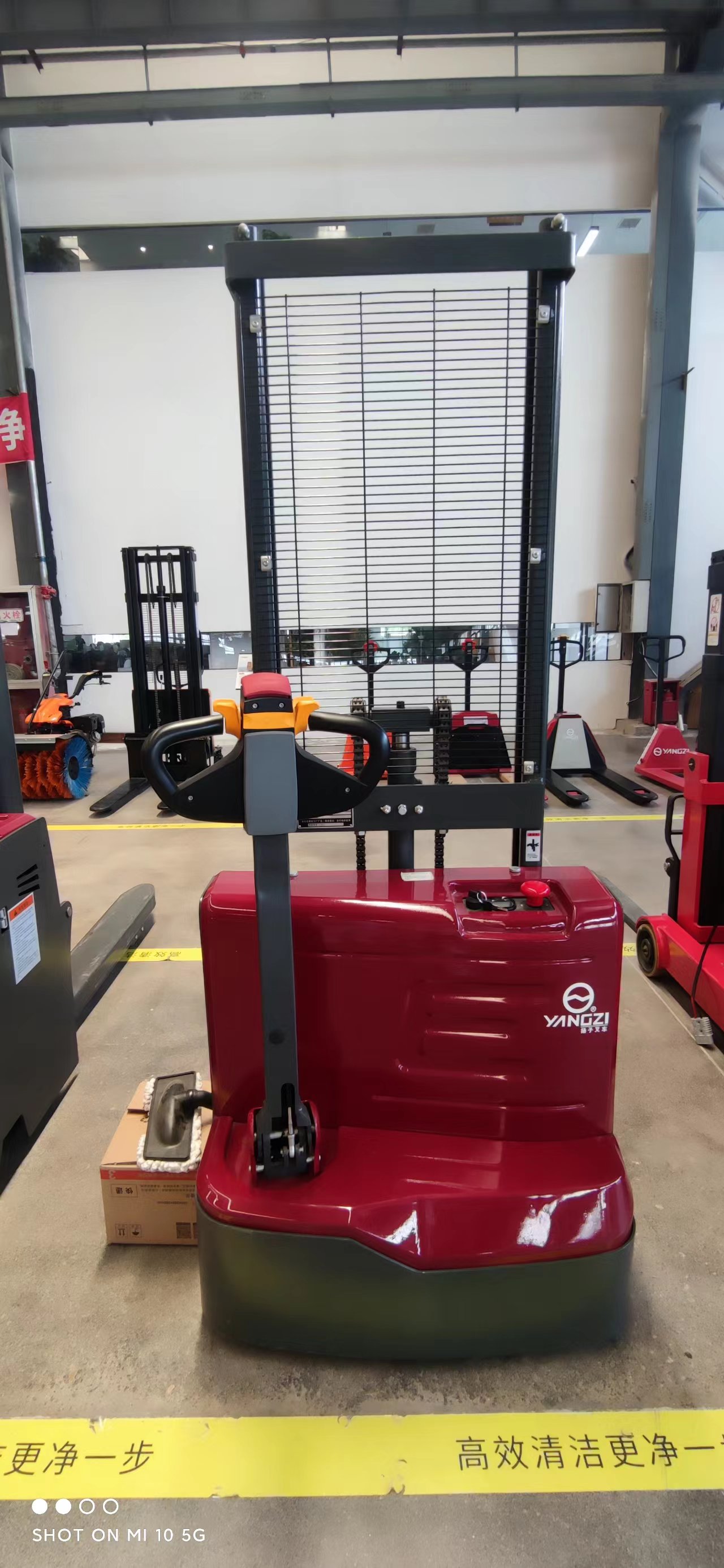 電動(dòng)堆高車(chē)故障以及解決方法